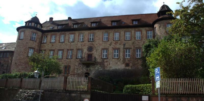 Ferienwohnung "Zur Ottoburg" In Schlitz Esterno foto